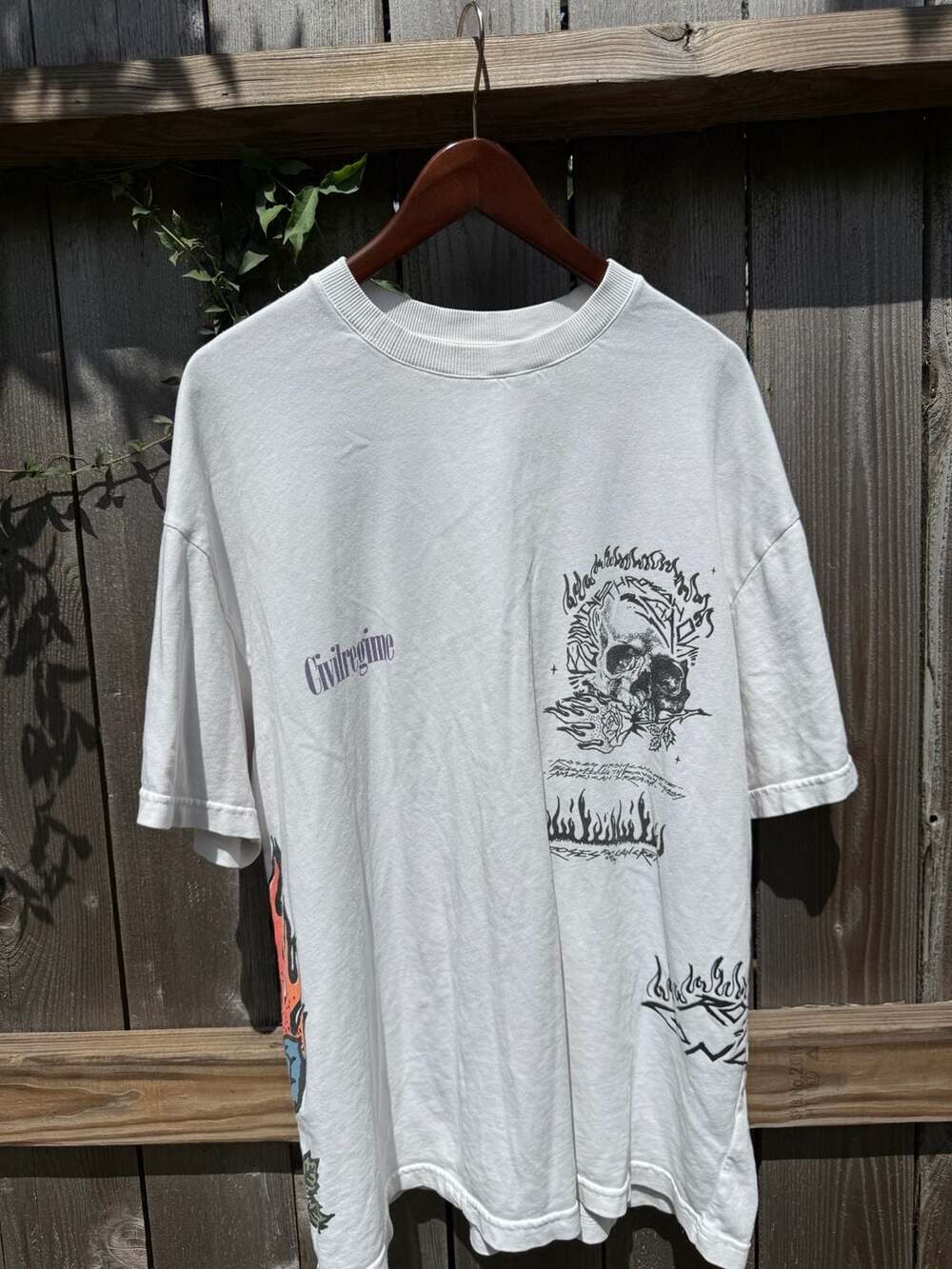 Civil Regime Graphic T-Shirt Size L White Skull Flame
